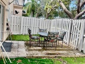 364 NE 25th Pl 103, Homestead FL 33033