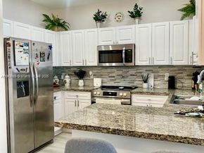 364 NE 25th Pl 103, Homestead FL 33033