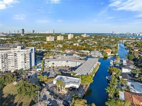 13105 Ixora Ct 302, North Miami FL 33181