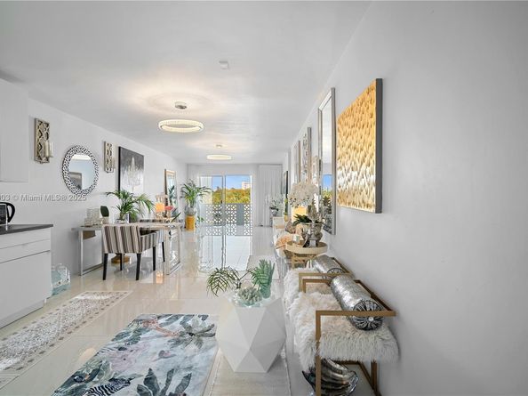 13105 Ixora Ct 302, North Miami FL 33181