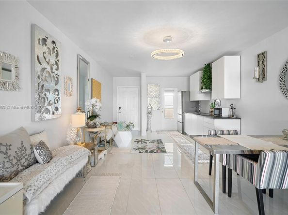 13105 Ixora Ct 302, North Miami FL 33181