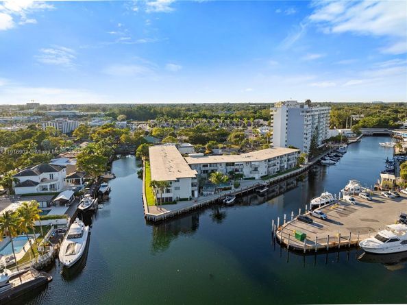 13105 Ixora Ct 302, North Miami FL 33181