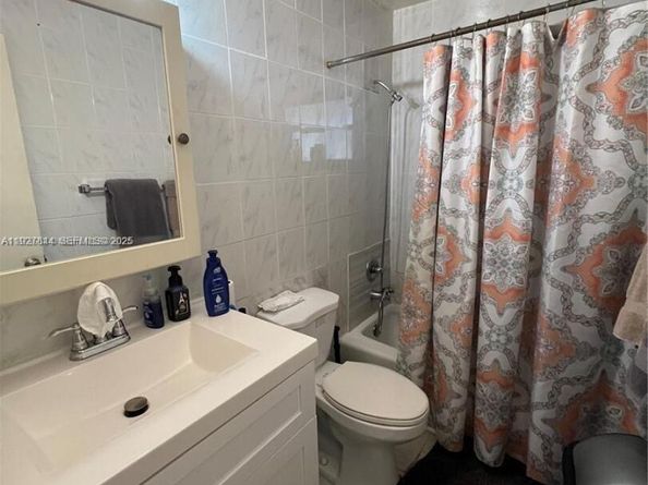 1581 NE 117 St, Miami FL 33161