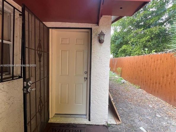 1581 NE 117 St, Miami FL 33161