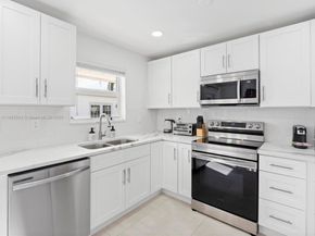 6340 Coolidge St, Hollywood FL 33024