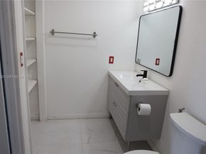 Undisclosed Address #A11965623, Hollywood FL 33021