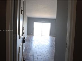 Undisclosed Address #A11965623, Hollywood FL 33021