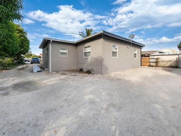 740-742 135 St, North Miami FL 33168