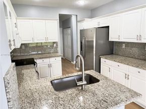 12625 NW 56th St, Coral Springs FL 33076