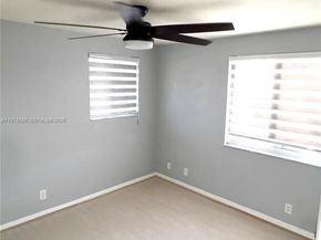 12625 NW 56th St, Coral Springs FL 33076