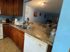 4321 NW 9th Ave 104, Deerfield Beach FL 33064