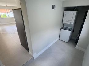 850 NW 109th St, Miami FL 33168
