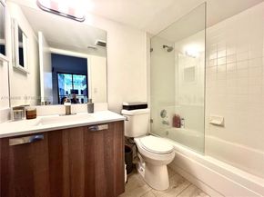 540 Brickell Key Dr 202, Miami FL 33131