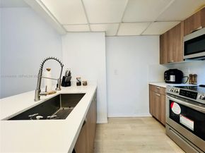 540 Brickell Key Dr 202, Miami FL 33131