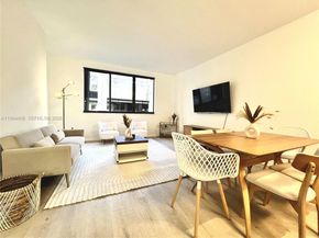 540 Brickell Key Dr 202, Miami FL 33131