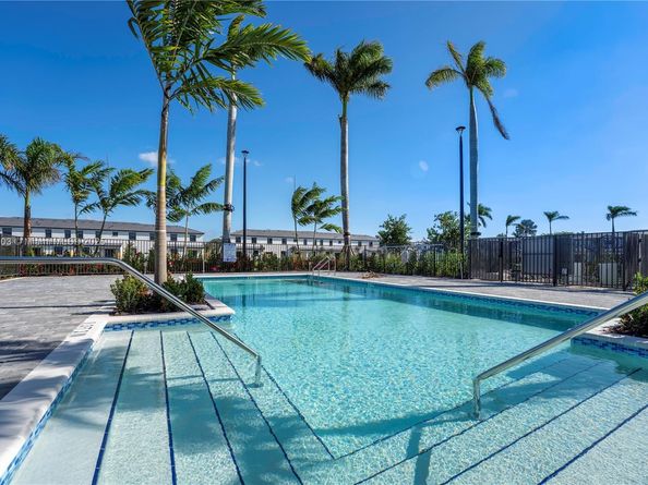 4941 Peacock Way 4941, Dania Beach FL 33312