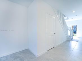 4941 Peacock Way 4941, Dania Beach FL 33312