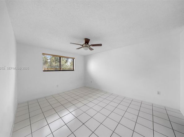 5765 W 25th Ct 411, Hialeah FL 33016