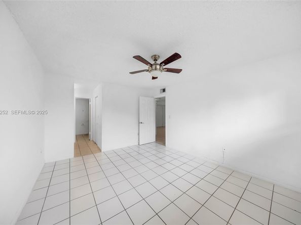 5765 W 25th Ct 411, Hialeah FL 33016