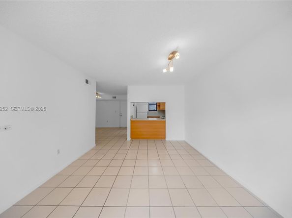 5765 W 25th Ct 411, Hialeah FL 33016