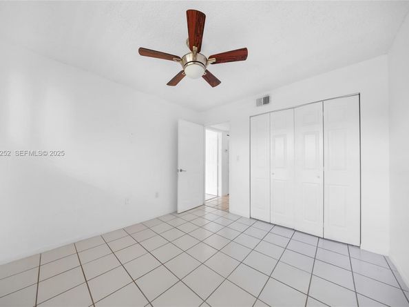 5765 W 25th Ct 411, Hialeah FL 33016