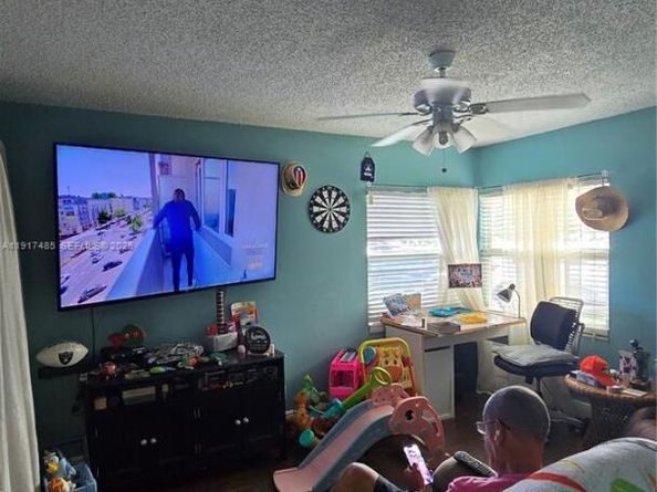 4105 Clearview Ter, West Palm Beach FL 33417