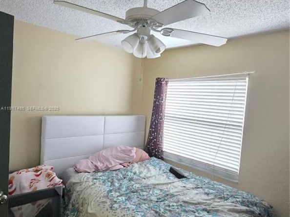 4105 Clearview Ter, West Palm Beach FL 33417