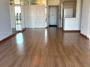 2500 NE 135th St B506, North Miami FL 33181