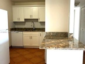 2500 NE 135th St B506, North Miami FL 33181