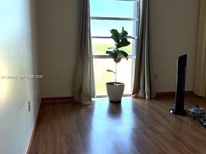 2500 NE 135th St B506, North Miami FL 33181