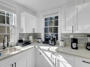 1310 NW 42nd St, Miami FL 33142