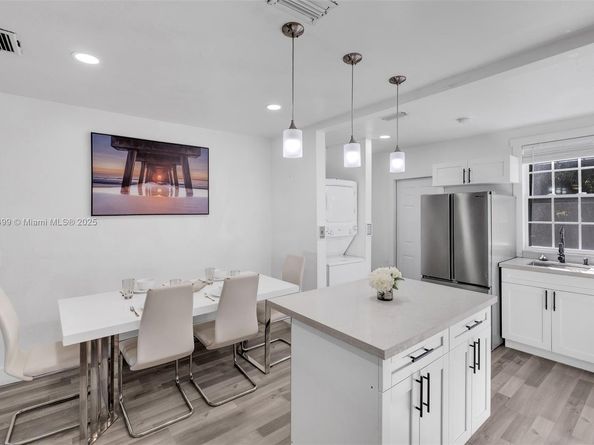 1310 NW 42nd St, Miami FL 33142