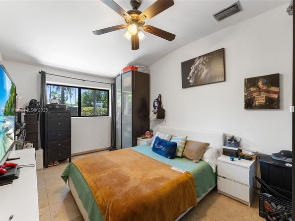 2054 Alton Rd, Miami Beach FL 33140