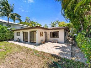 2054 Alton Rd, Miami Beach FL 33140