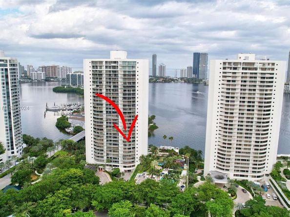 4000 Island Blvd 1002, Aventura FL 33160