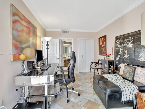 4000 Island Blvd 1002, Aventura FL 33160