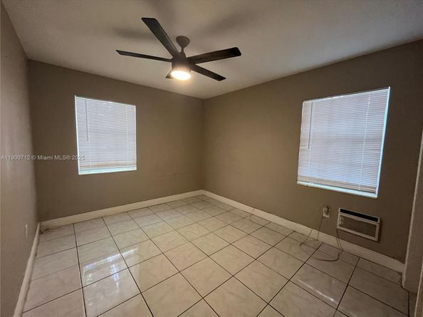 241 NW 32nd St, Miami FL 33127