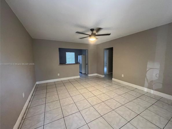 241 NW 32nd St, Miami FL 33127