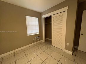 241 NW 32nd St, Miami FL 33127