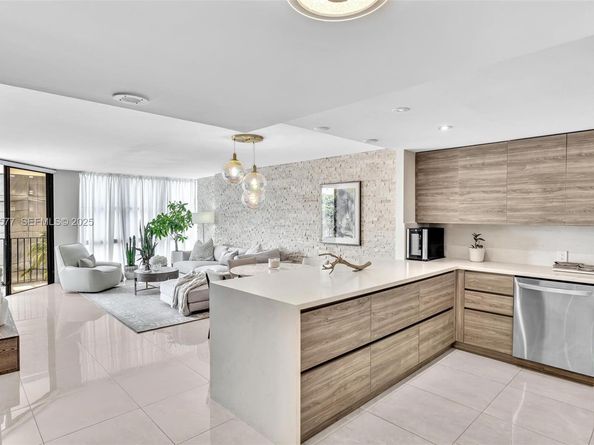 1865 Brickell Ave A703, Miami FL 33129