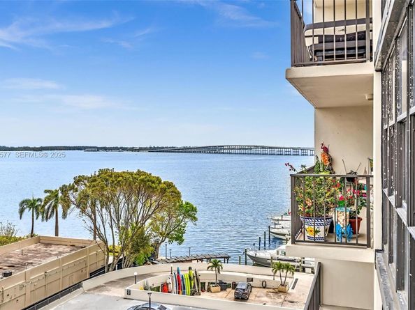 1865 Brickell Ave A703, Miami FL 33129