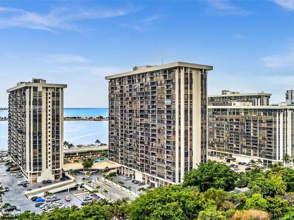 1865 Brickell Ave A703, Miami FL 33129