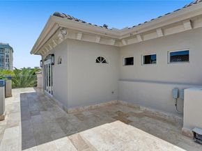 821 SE 2nd Ct, Fort Lauderdale FL 33301
