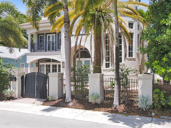 821 SE 2nd Ct, Fort Lauderdale FL 33301