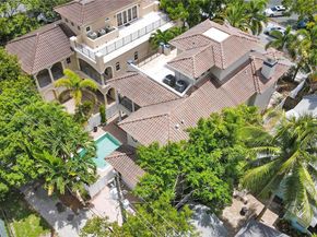 821 SE 2nd Ct, Fort Lauderdale FL 33301