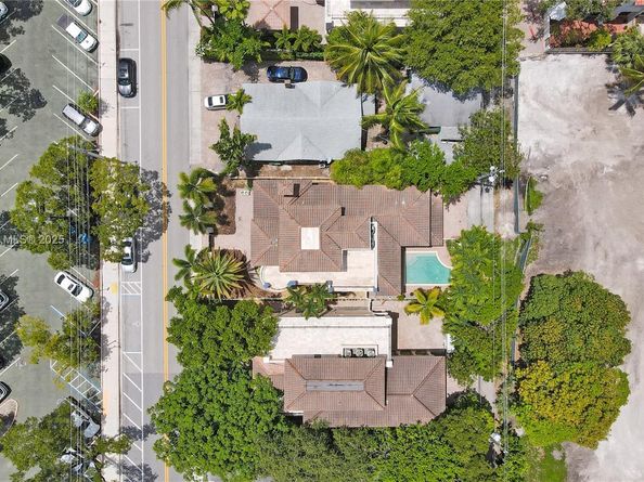 821 SE 2nd Ct, Fort Lauderdale FL 33301