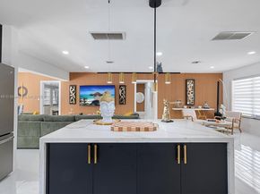 1115 N 13th Ter, Hollywood FL 33019