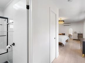 1115 N 13th Ter, Hollywood FL 33019