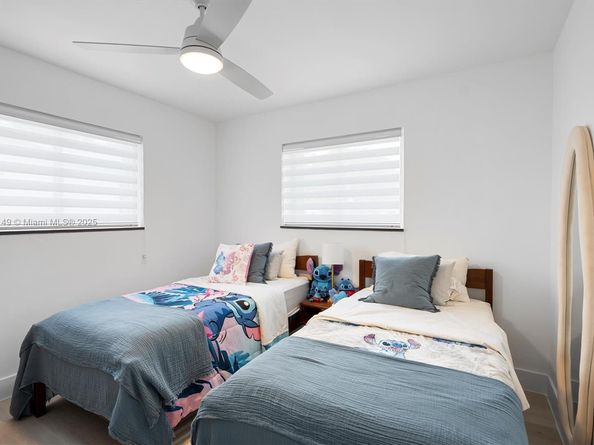 1115 N 13th Ter, Hollywood FL 33019