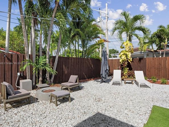 1115 N 13th Ter, Hollywood FL 33019